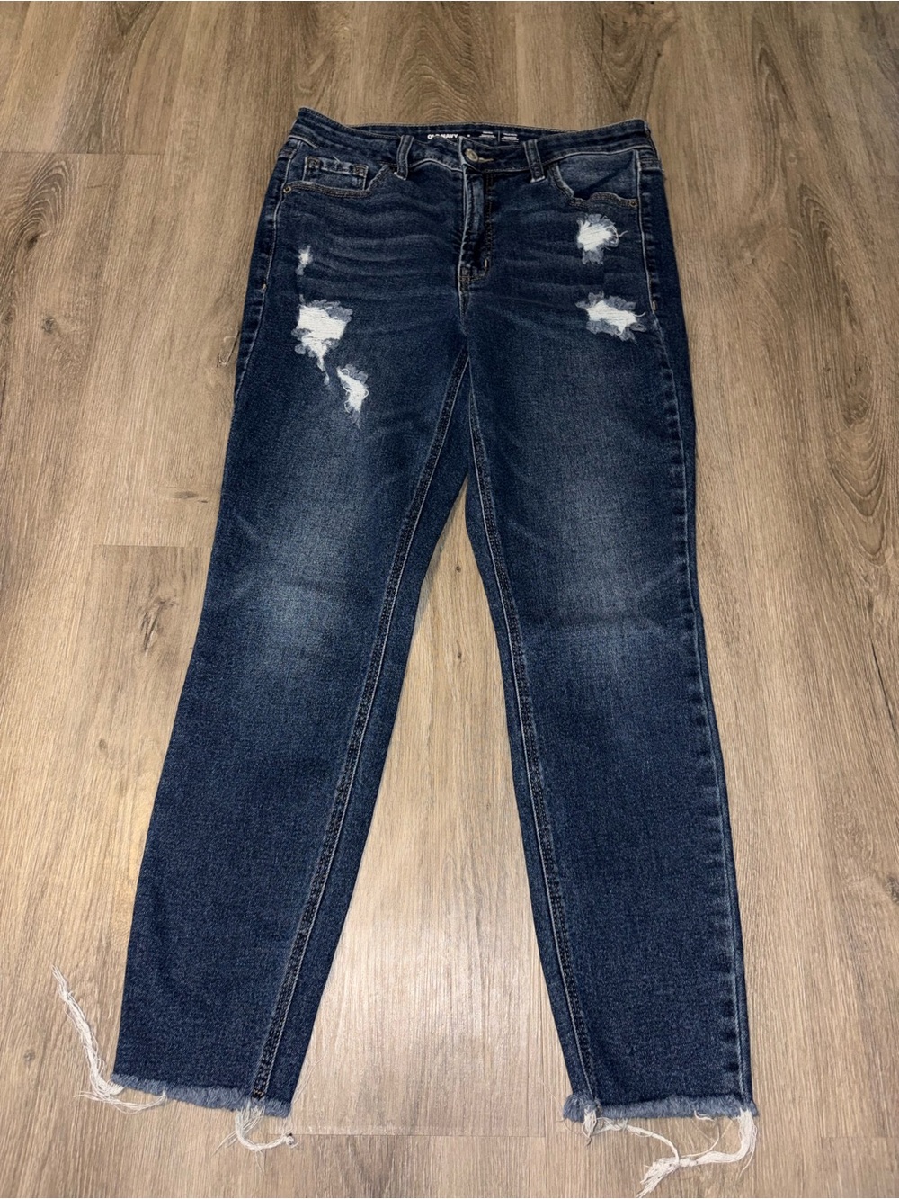 Old Navy | Distressed Jeans